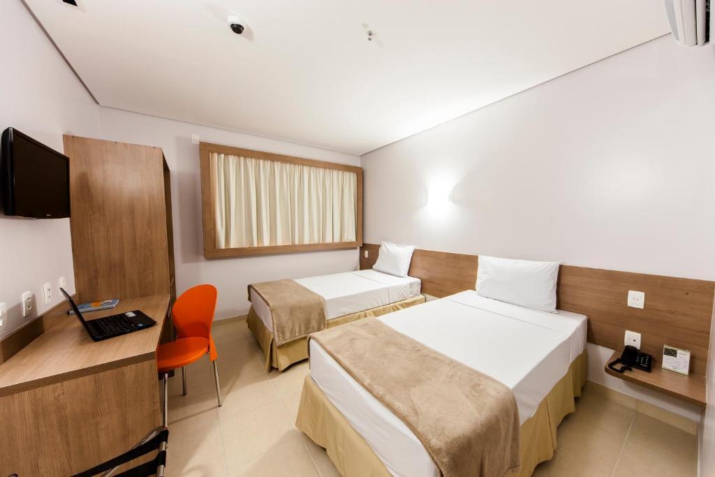 Hotel Go Inn Estacao Goiânia Exteriör bild