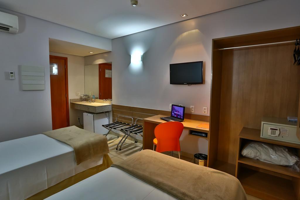 Hotel Go Inn Estacao Goiânia Exteriör bild